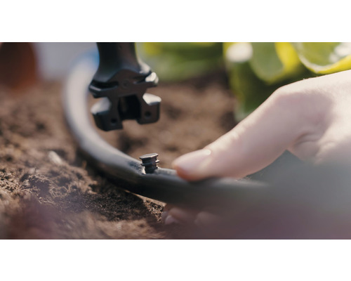 Instalace zavlažovacího systému s rukou a kapátkem