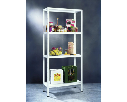 Bílá kovová police se čtyřmi úrovněmi a různými potravinami pro skladování
