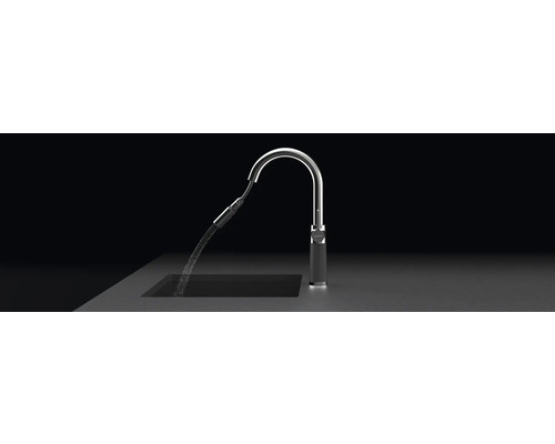 Kuchyňská baterie s proudem vody do dřezu