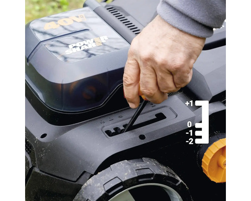 Jednoruční sekačka na trávu s nastavitelnou výškou sečení