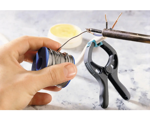 Cín na pájení v ruce, pájecí práce na kabelu upevněném svorkou