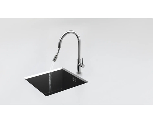 Kuchyňská baterie s výsuvnou sprchou v dřezu