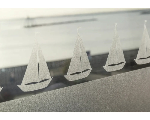 Sklo se vzorem plachetnice