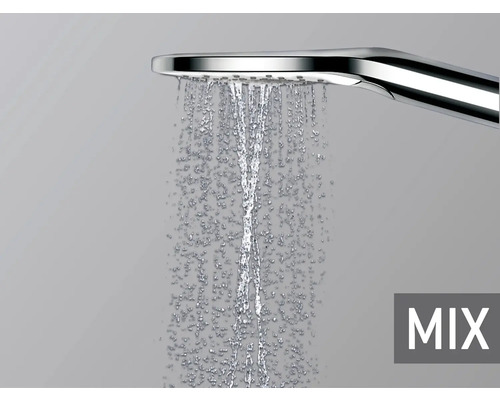 Ruční sprcha s tekoucí vodou