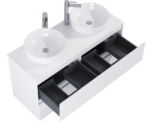 Umyvadlová skříňka se dvěma umyvadly a otevřenými zásuvkami do koupelny