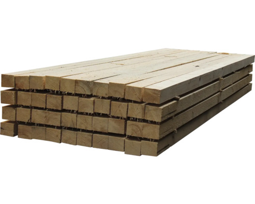 Stoh dřevěných latí pro stavební projekty