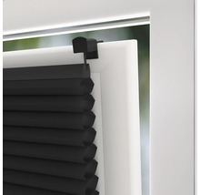 Černá plisovaná žaluzie na okně pro dekoraci a soukromí