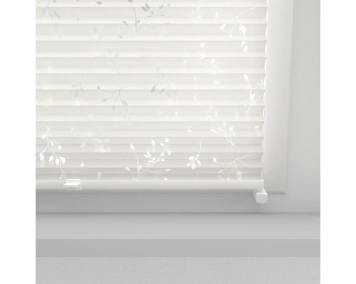 Plisé s květinovým vzorem na okně