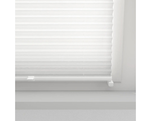 Plisé v okenním rámu