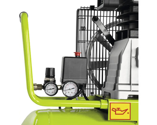 Detail kompresoru s manometry a symbolem oleje