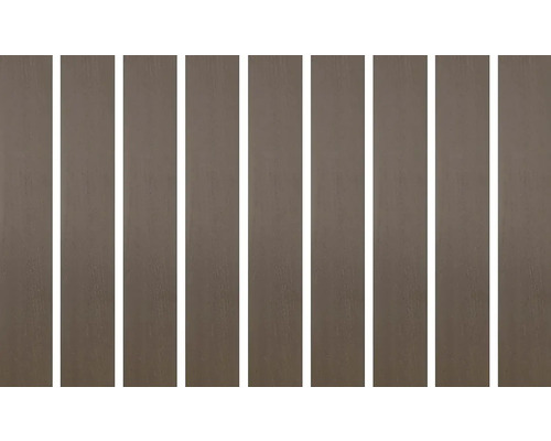 Několik hnědých dřevěných prken vedle sebe