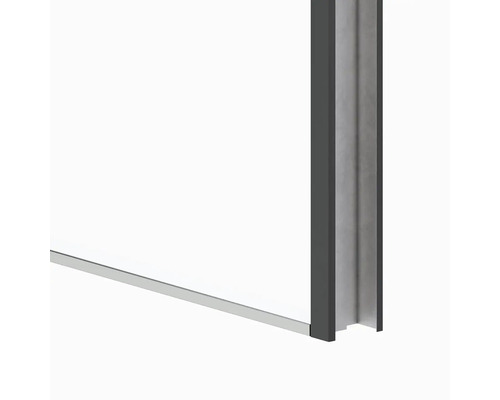 Detail sprchového koutu s rámem