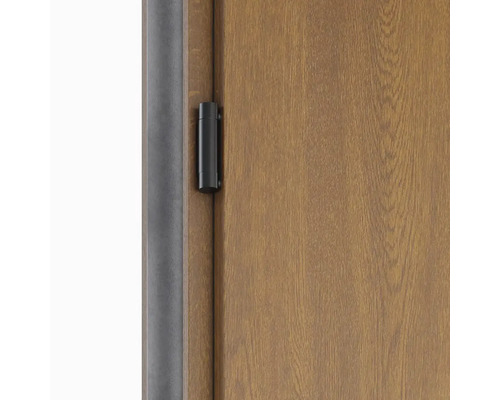 Detail dřevěných dveří se skrytým závěsem