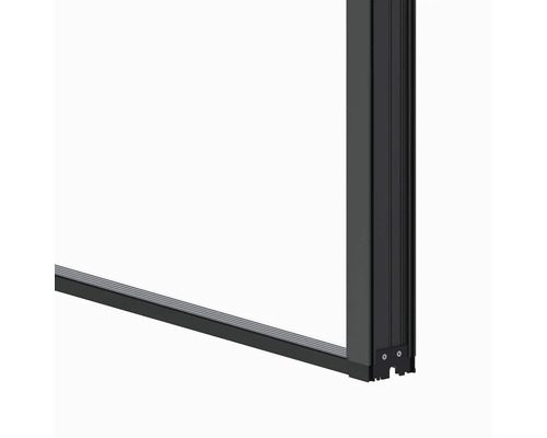 Detailní pohled na okenní rám.