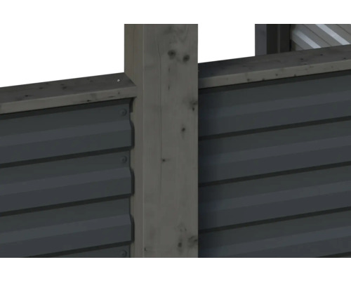 Detailní pohled na prvek plotu se sloupky a vodorovnými lamelami