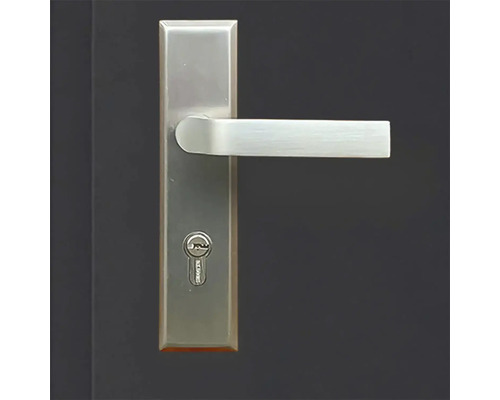 Kovová klika s klíčovou dírkou