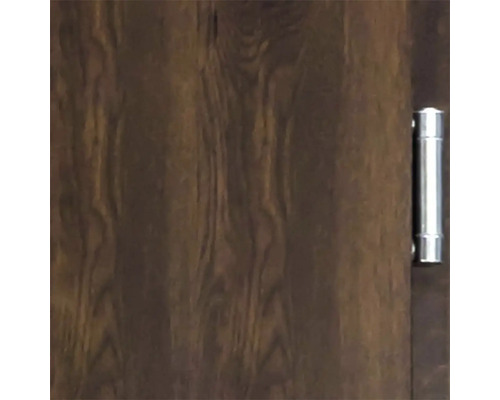 Dřevěné dveře se závěsem