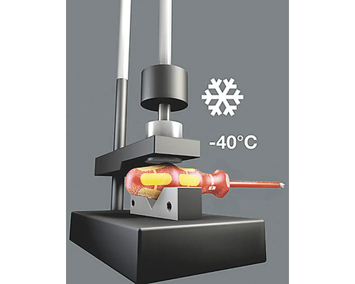 Šroubovák v testu chladem při minus 40 stupních