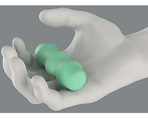 Ruka s masážním míčkem z plastu