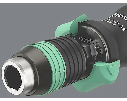 Detailní záběr šroubováku s držákem bitů