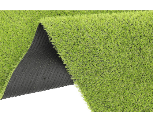 Role umělého trávníku se zadní stranou