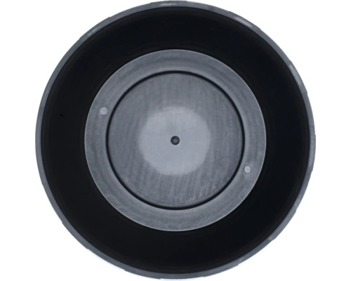 Pohled shora na květináč