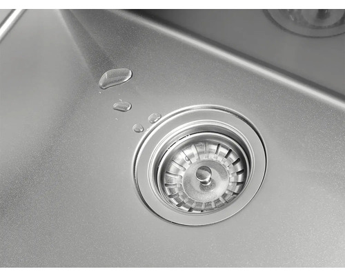 Nerezový dřez s odtokem vody