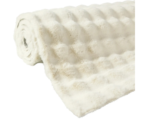Srolovaná plyšová deka s reliéfní strukturou