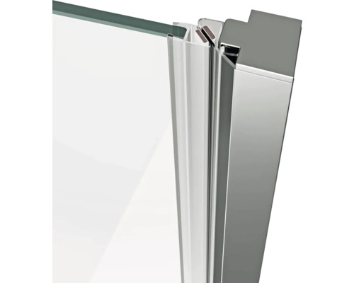 Detail sprchového koutu se sklem a rámem