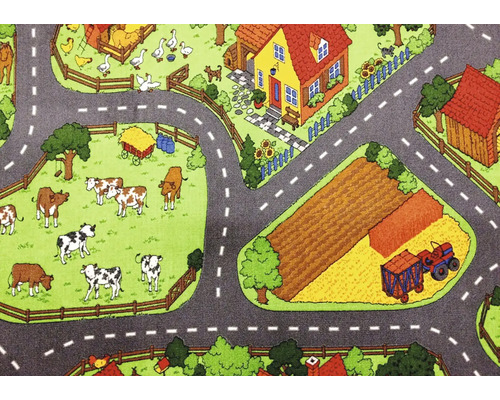 Koberec na hraní s motivem farmy, včetně zvířat, domů, polí a silnic.