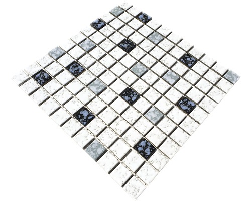 Mozaiková dlaždice s čtvercovými kameny