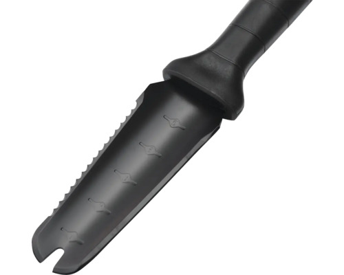 Zahradní nástroj se zubatým ostřím pro kopání a sázení