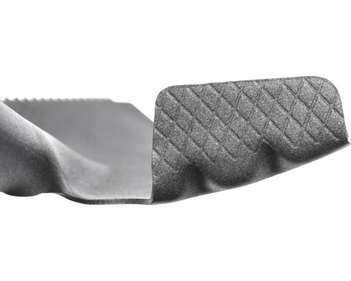 Detail zvukové izolace s žebrovanou strukturou