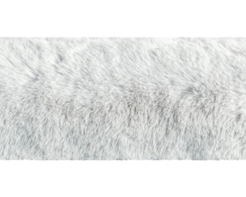 Detail bílé umělé kožešiny