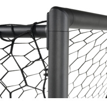 Detail fotbalové branky se sítí