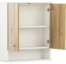 Otevřená bílá závěsná skříňka se dvěma policemi a dřevěnými dvířky