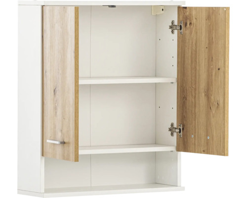 Otevřená bílá závěsná skříňka se dvěma policemi a dřevěnými dvířky