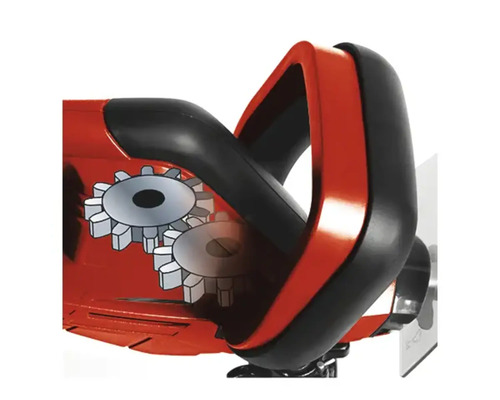 Detailní pohled na nůžky na živý plot s převodovkou