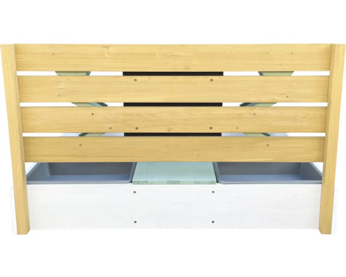 Dřevěný vyvýšený záhon s květináči