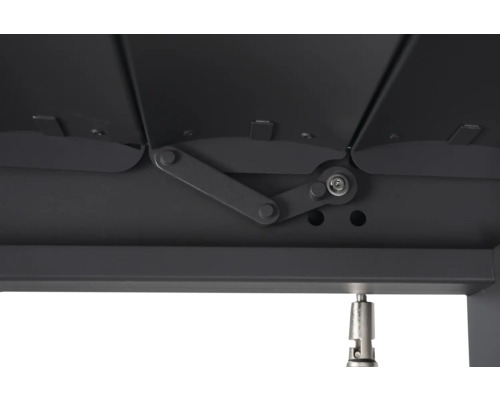 Detailní pohled na lamelový mechanismus terasového přístřešku