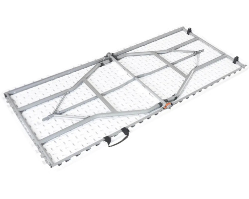 Složený skládací stůl s kovovým rámem a držadlem