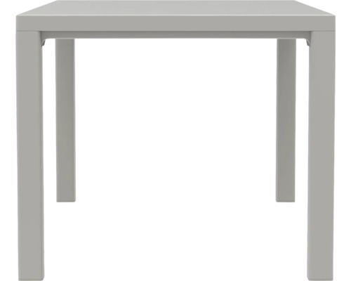 Čtvercový stůl se čtyřmi nohami