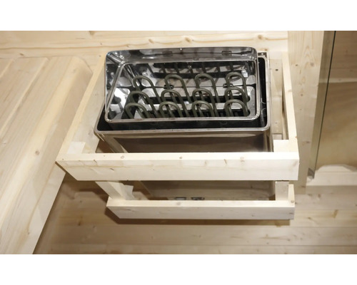 Saunová kamna s topnými tělesy a dřevěnou konstrukcí