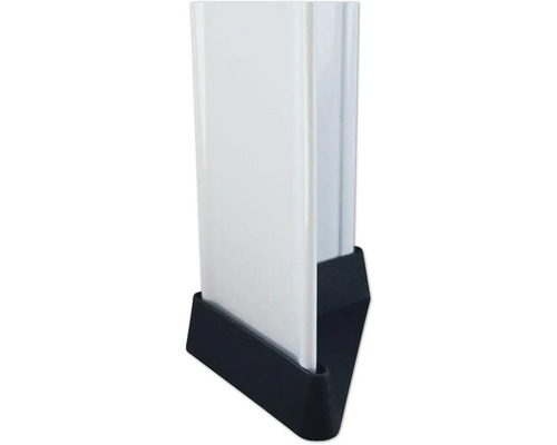 Detail bílého sloupku s černou patkou