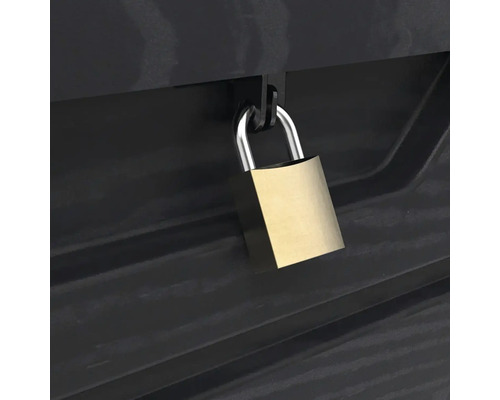 Visací zámek na úložném boxu