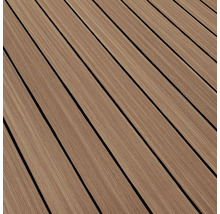 Detail dřevěných terasových prken