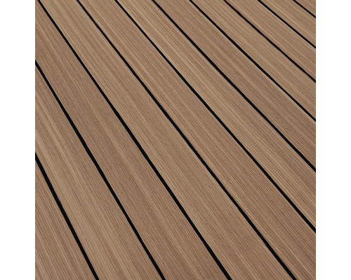 Detail dřevěných terasových prken