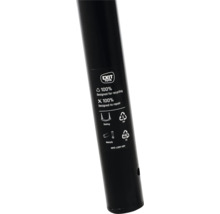 Detail černého rámu houpačky s pokyny pro recyklaci a opravy a logem Exit Toys