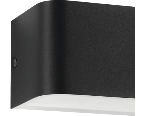 Černé nástěnné svítidlo s nepřímým osvětlením