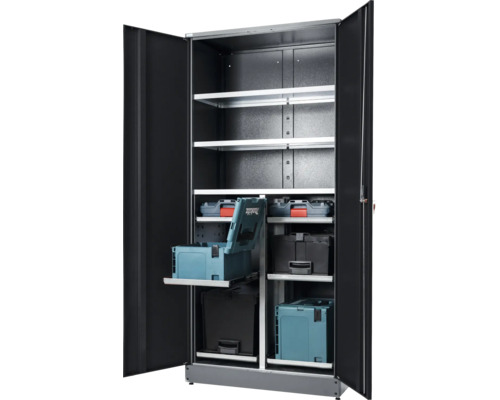 Otevřená skříň na nářadí s policemi a boxy na nářadí